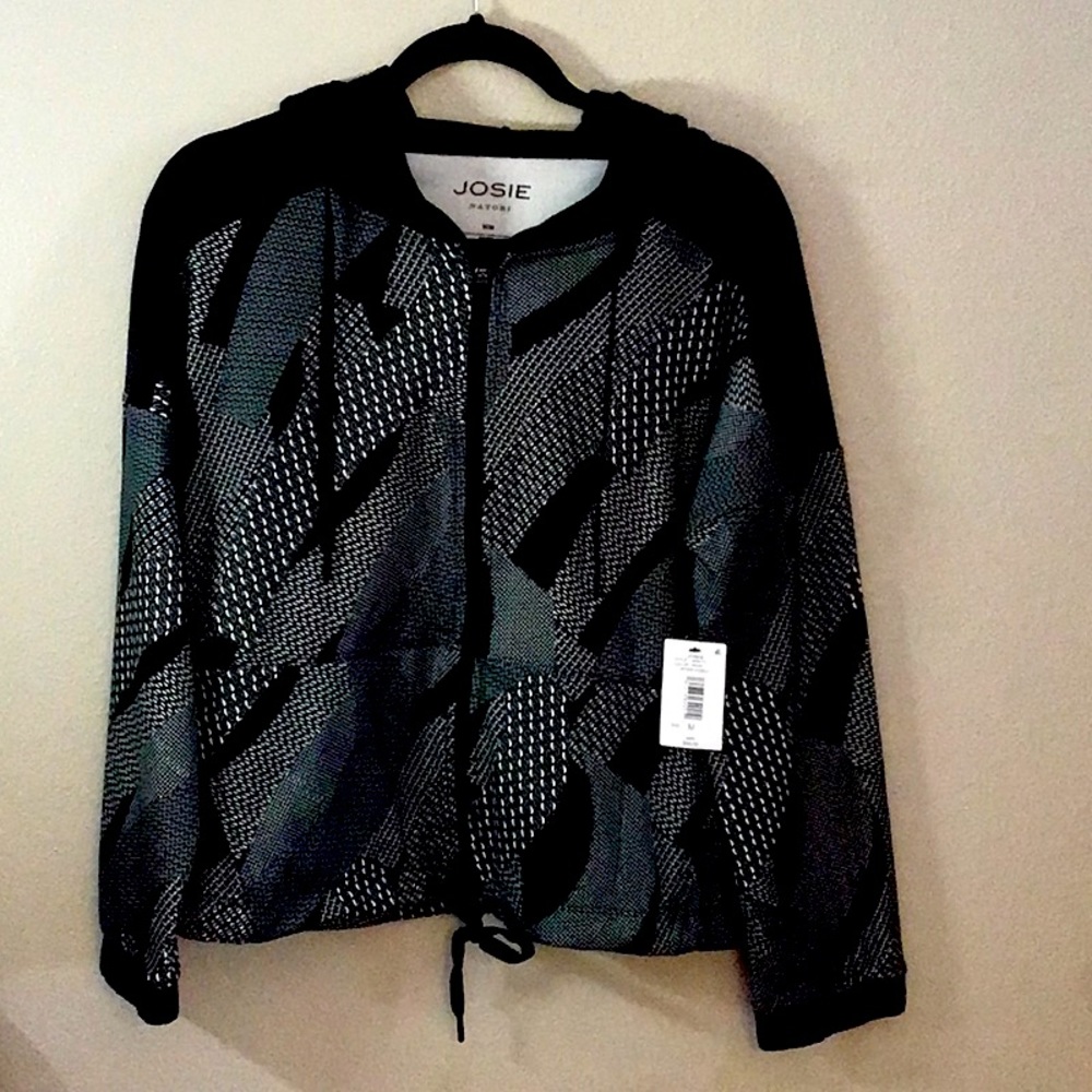 Josie Natori Attached hood with drawstring:front zipper closure Size M